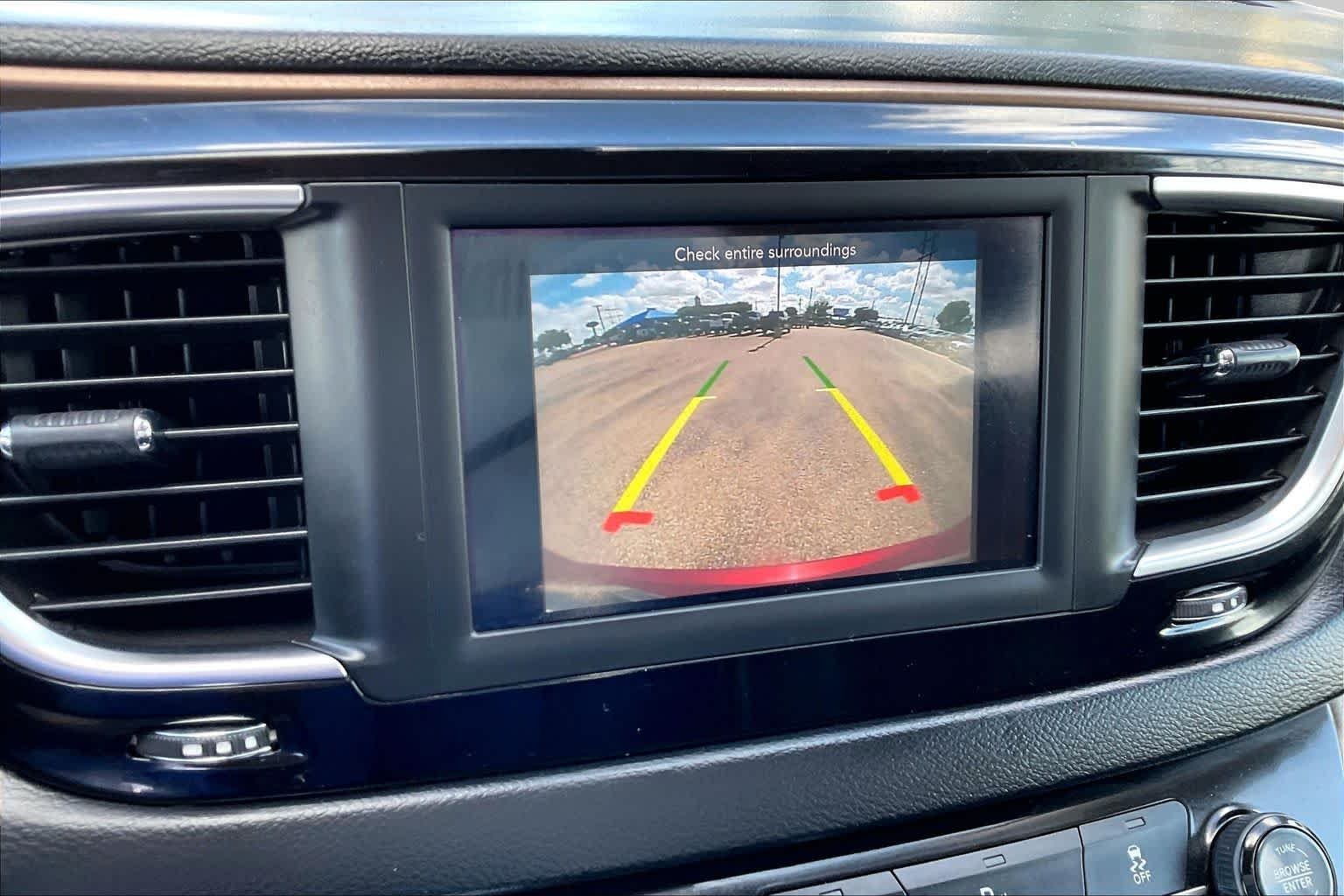 Used 2018 Velvet Red Pearlcoat Chrysler Touring L image 25