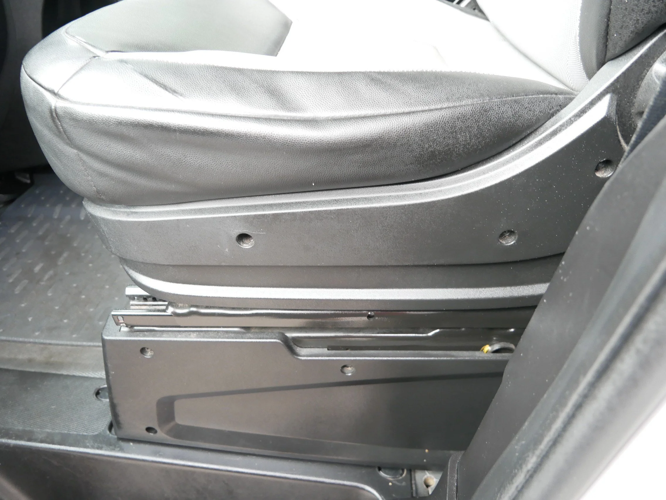 Used 2023 Bright White Clearcoat Ram  image 20