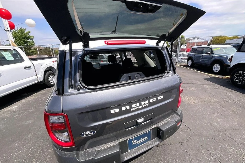 New 2026 Carbonized Gray Metallic Ford Heritage image 27