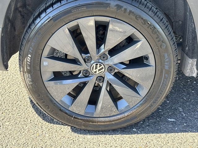 Used 2024 Black Volkswagen S image 7