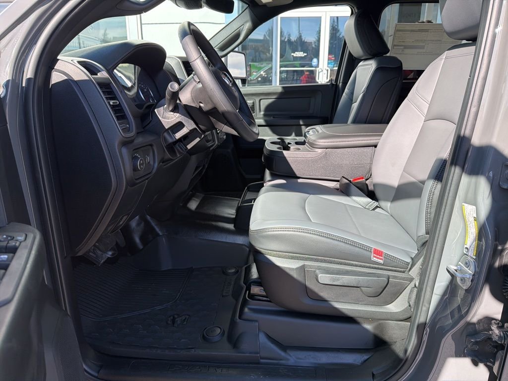 New 2026 Ceramic Gray Clearcoat RAM Tradesman image 15