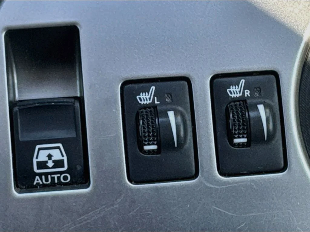 Used 2020 Blue Toyota SR5 Premium image 24
