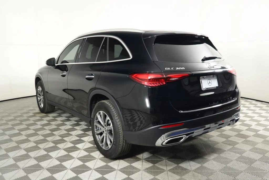 2025 Mercedes-Benz GLC Base - Photo 7