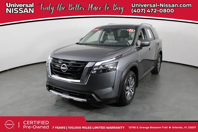 2025 Nissan Pathfinder SL