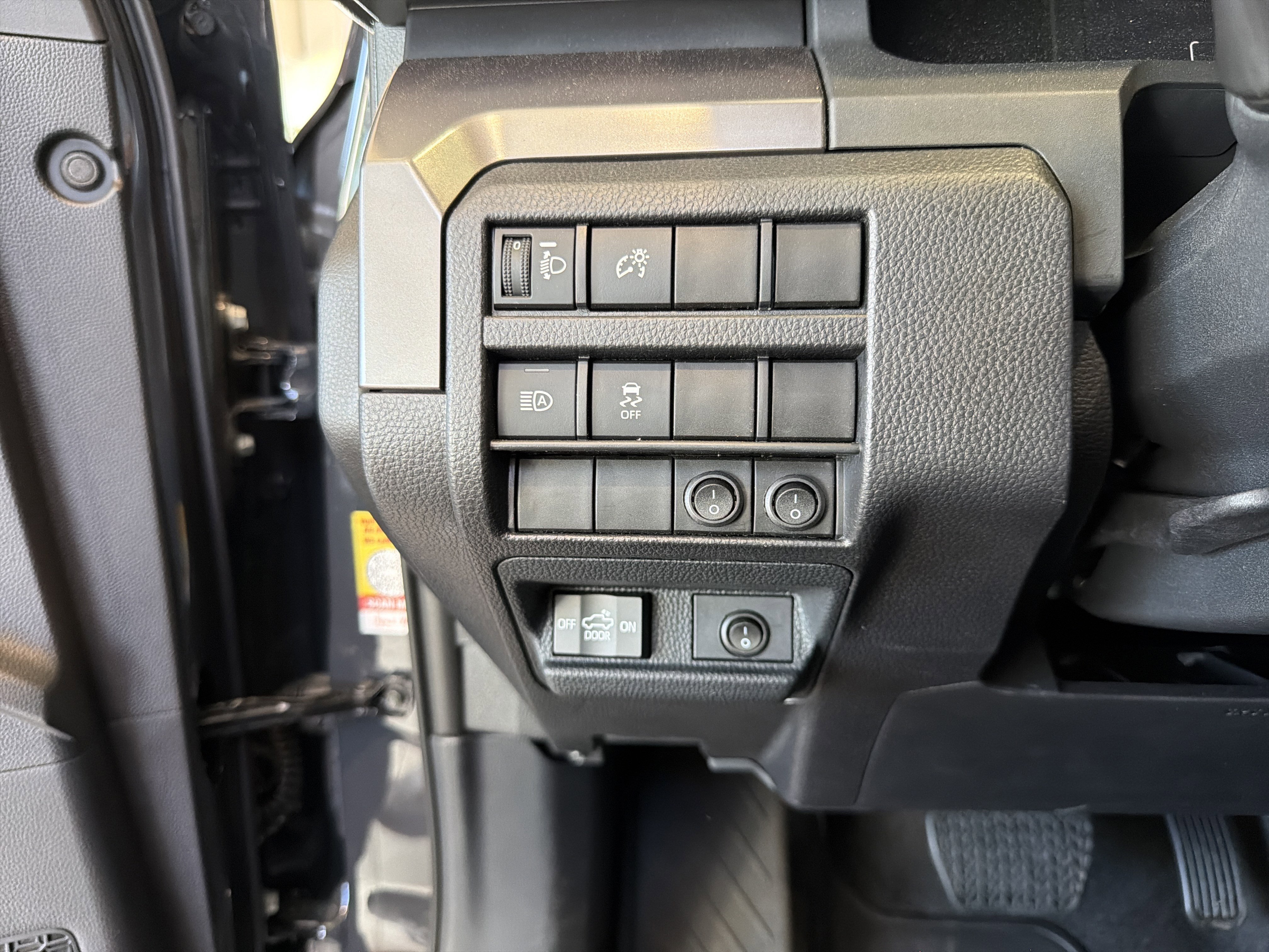 2026 Toyota Tacoma SR5 - Photo 30