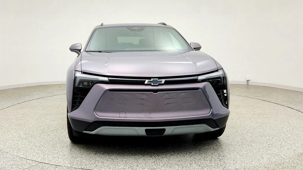 Used 2025 Galaxy Gray Metallic Chevrolet FWD 4dr LT Midnight/Sport Edition image 2