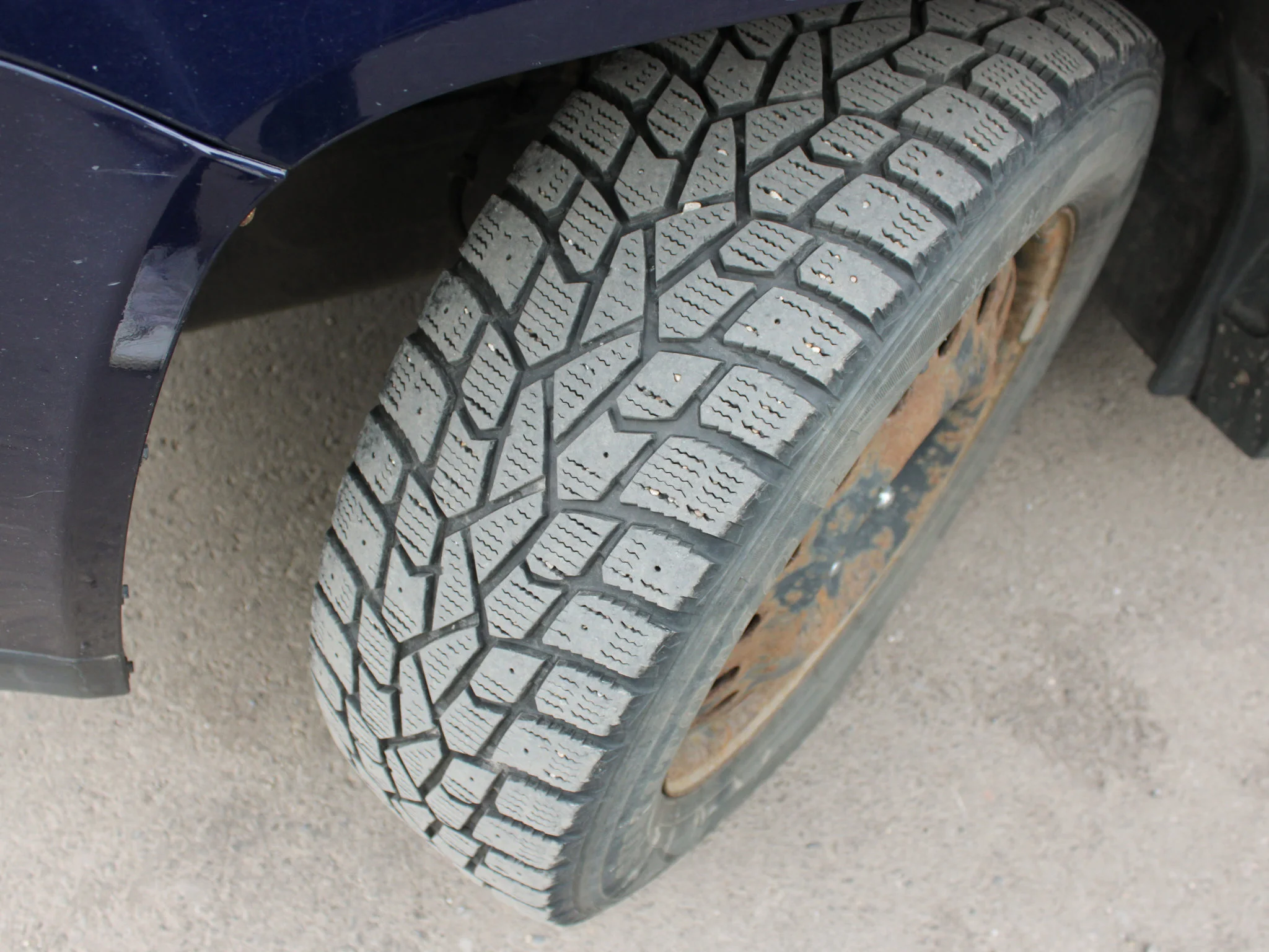 Used 2015 Blue Jeep High Altitude * Mechanic Special | Heated Seats | No Accidents | Remote Start | Backup Camera image 8