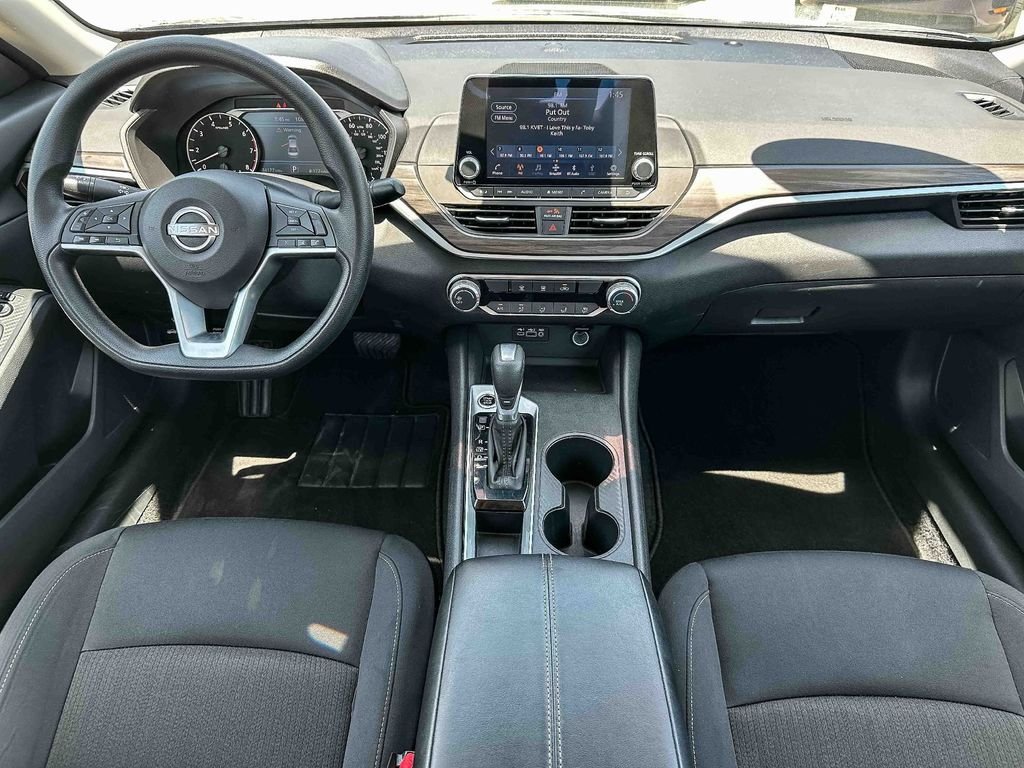 2025 Nissan Altima SV - Photo 11