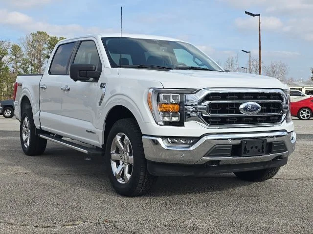 Used 2022 White Ford XLT image 7