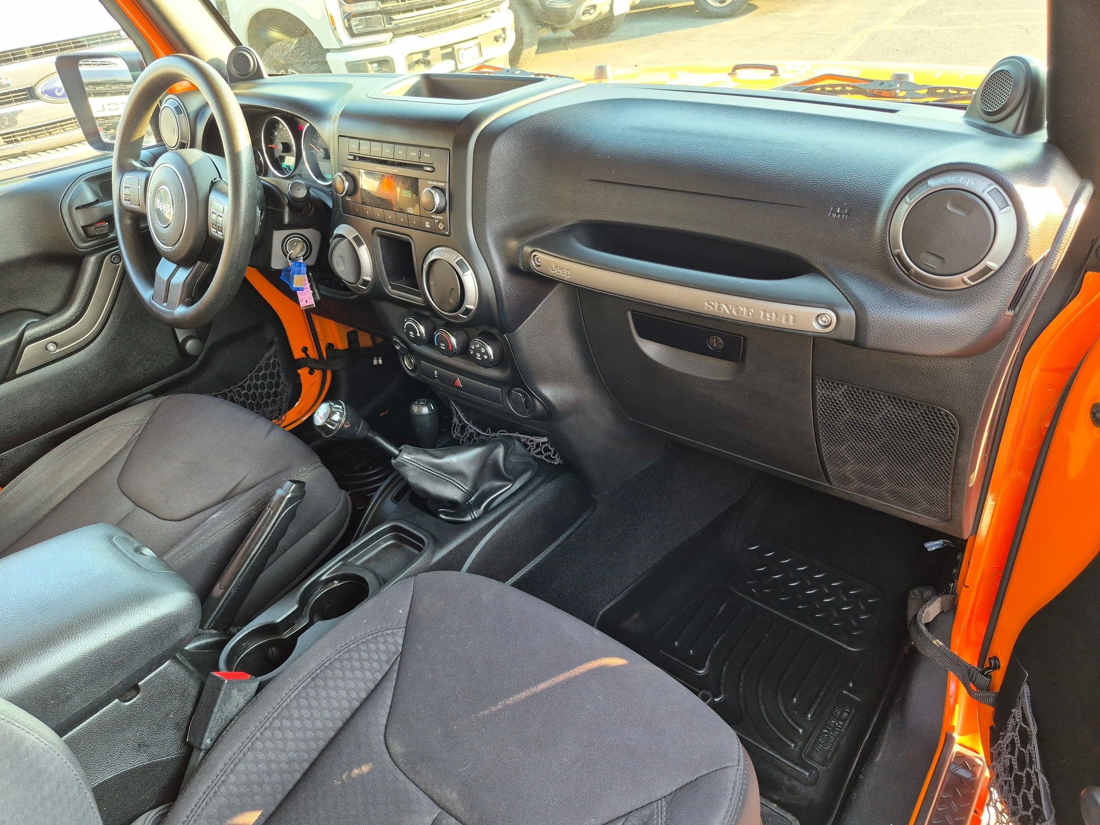 Used 2013 Crush Clearcoat Jeep Sport image 28