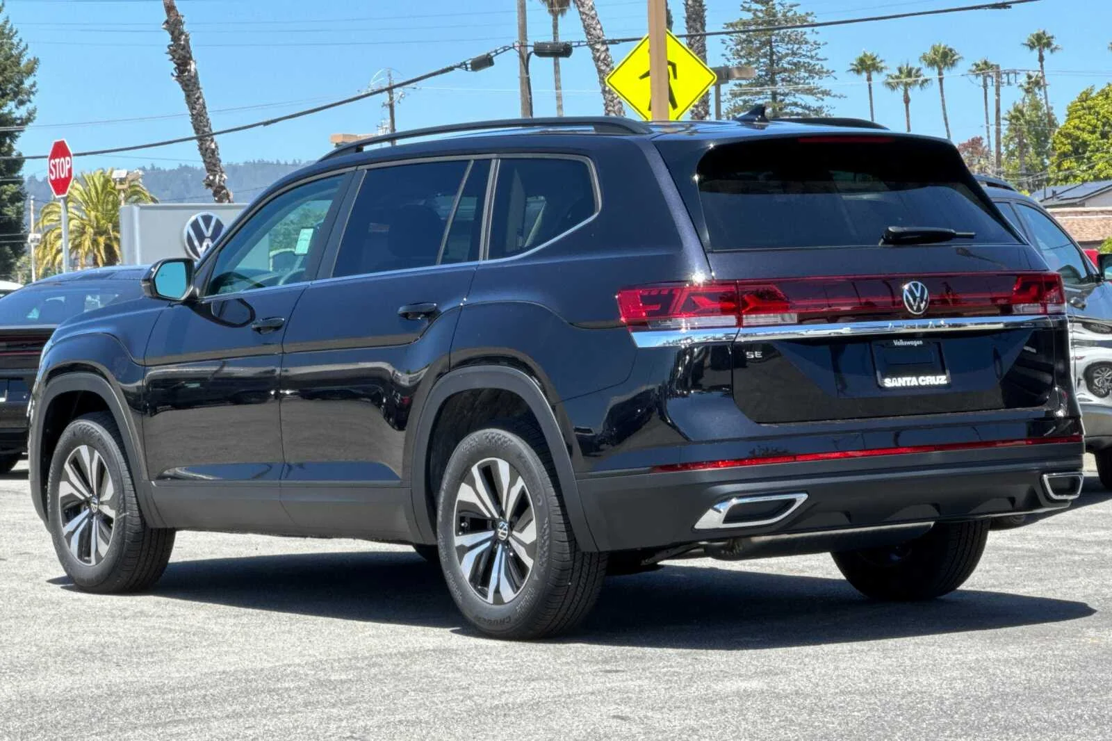 New 2026 Black Volkswagen 2.0T SE image 6
