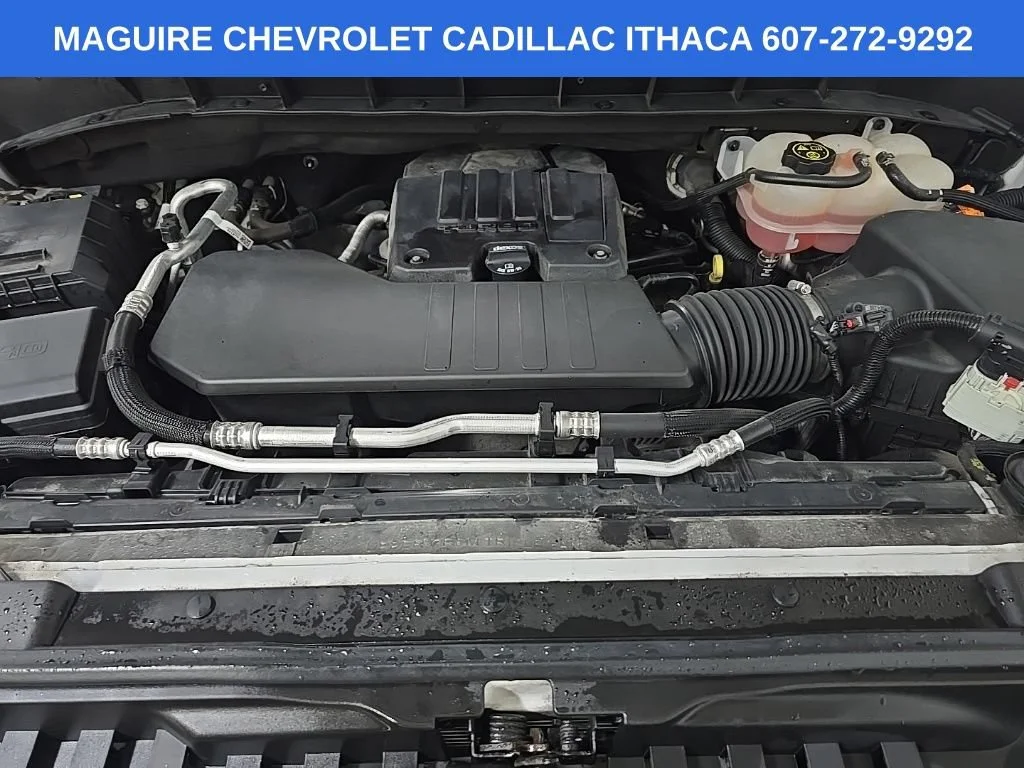 Used 2022 Summit White Chevrolet LT image 12