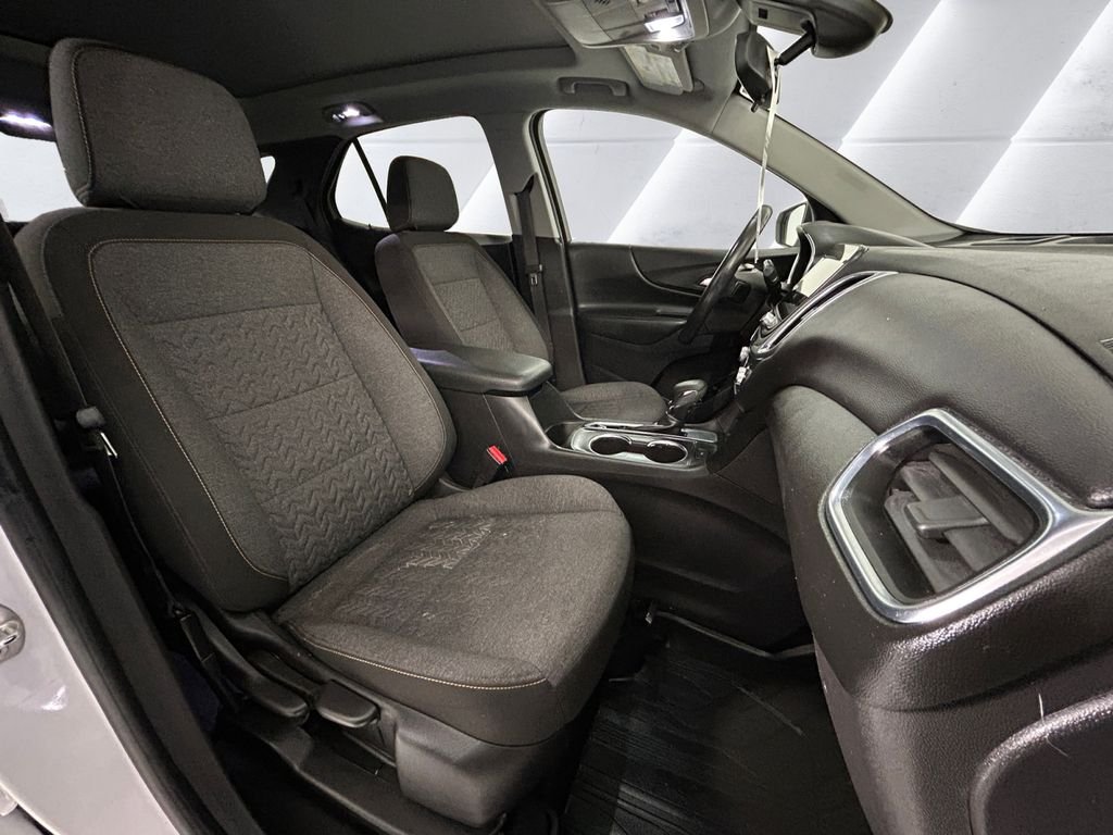 Used 2022 White Chevrolet LT image 14