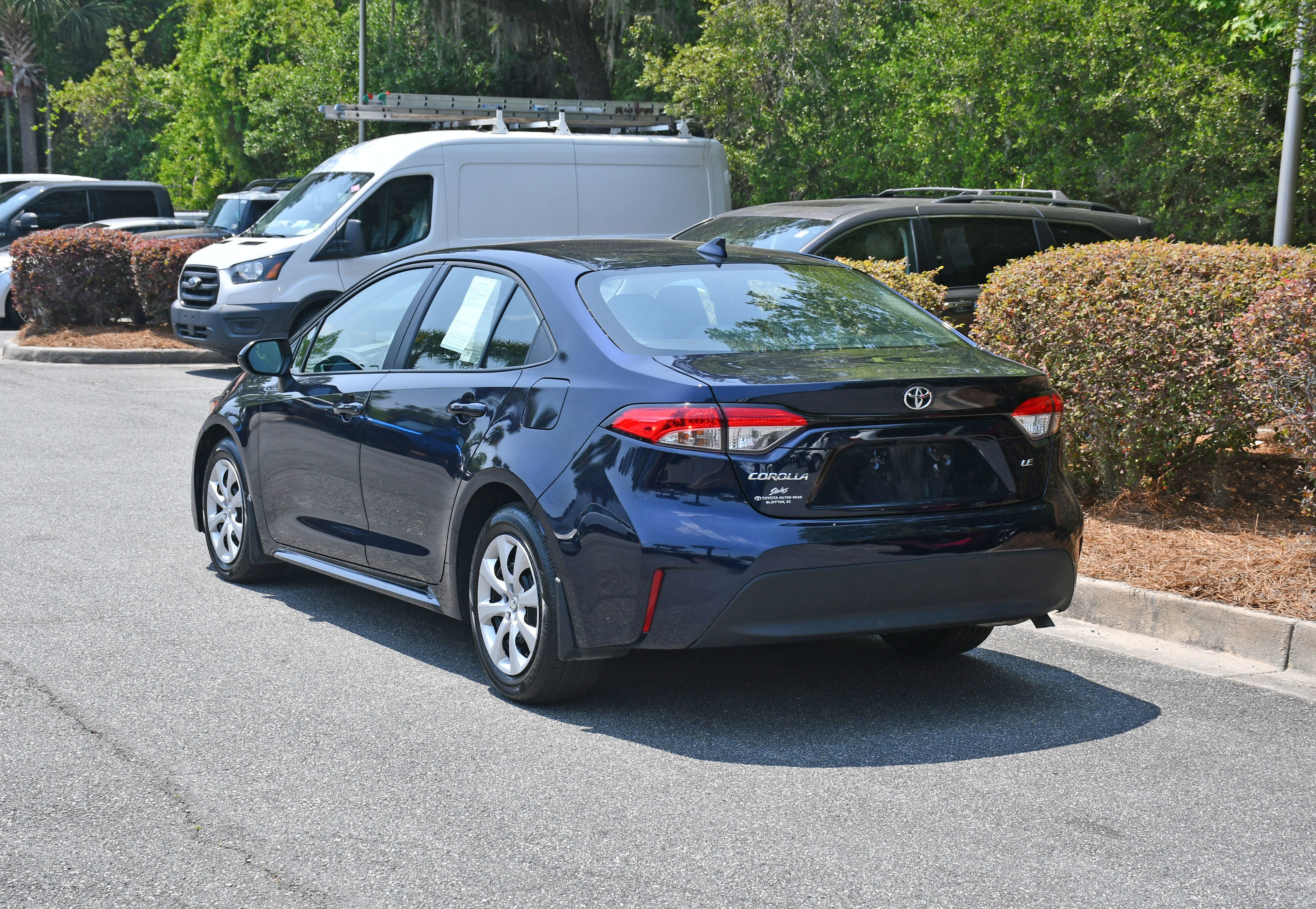 Used 2025  Toyota LE image 3