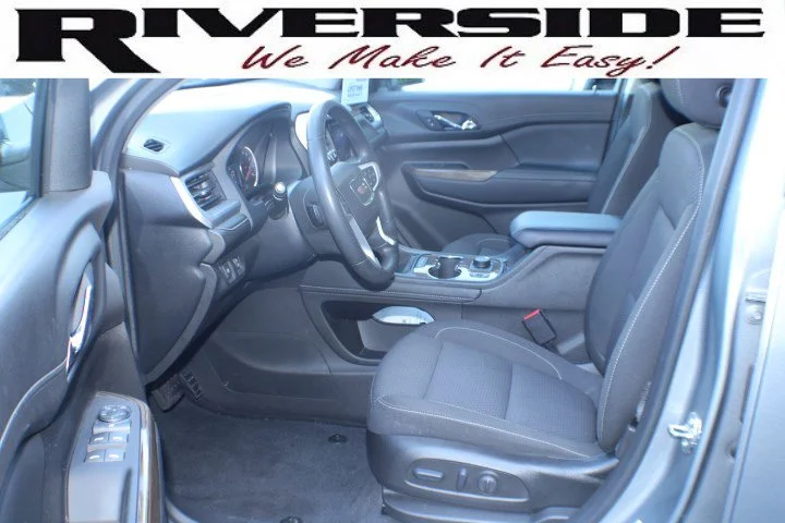 Certified Used 2023 Sterling Metallic GMC SLE image 13