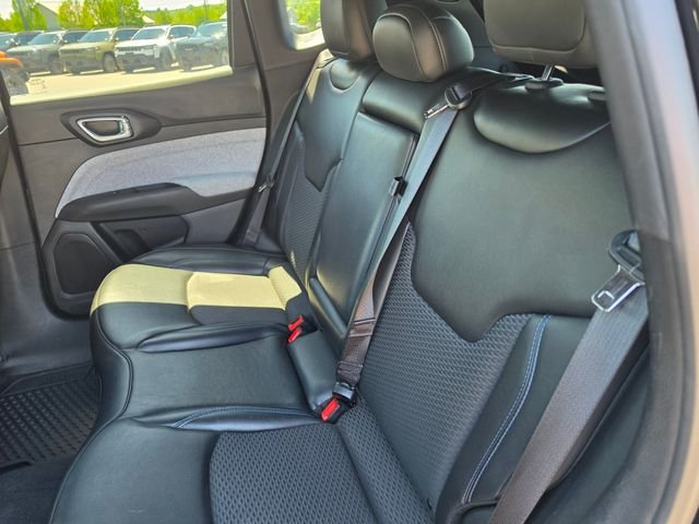 Used 2023 Black Jeep Latitude image 11