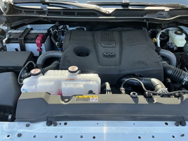 Used 2026 White Toyota SR5 image 16