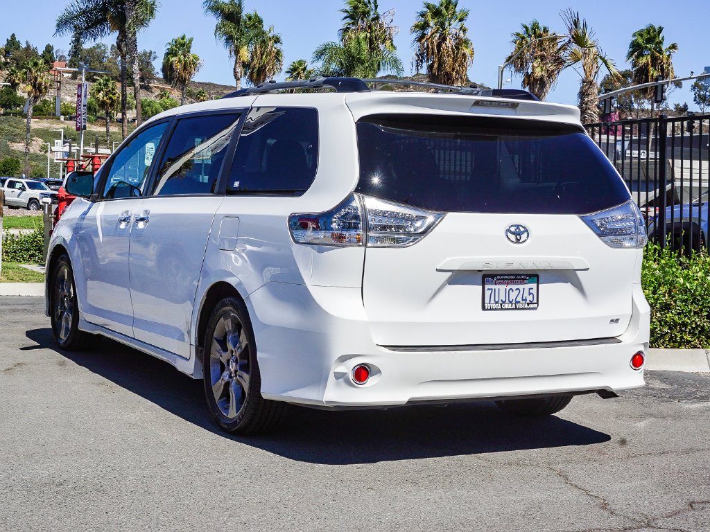 Used 2016 White Toyota SE image 4