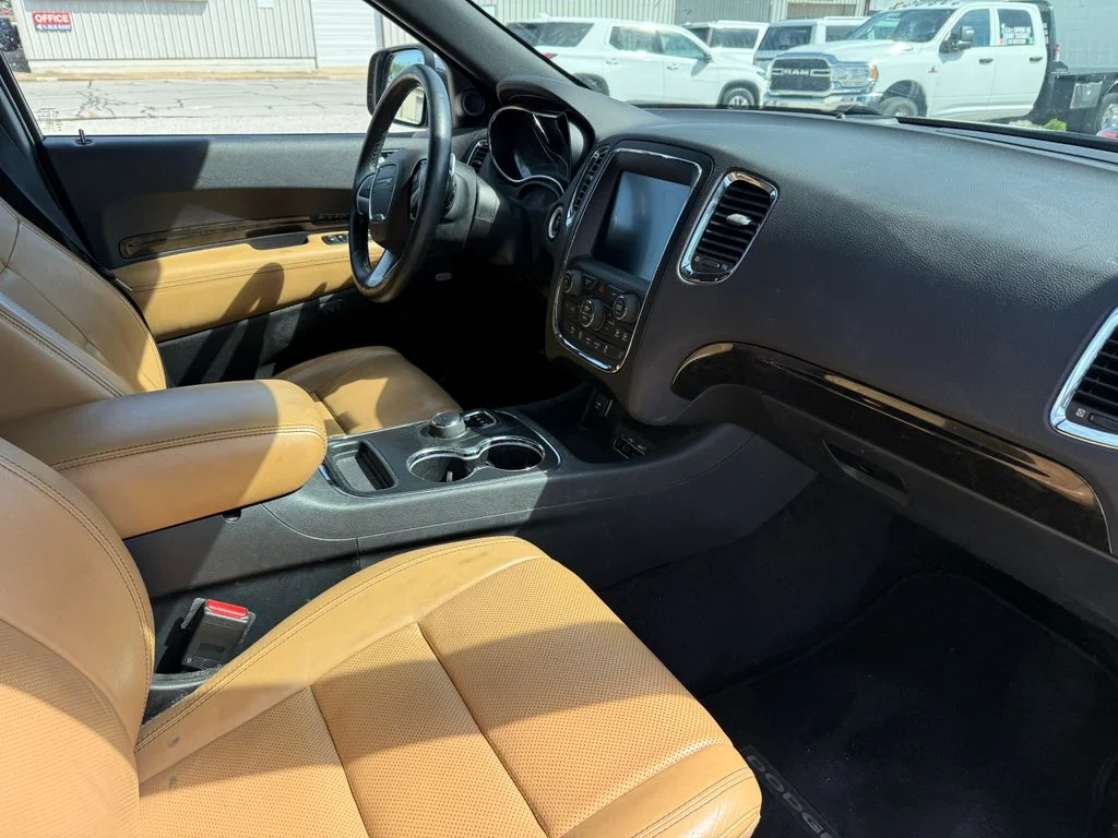 Used 2016 White Dodge Citadel image 3