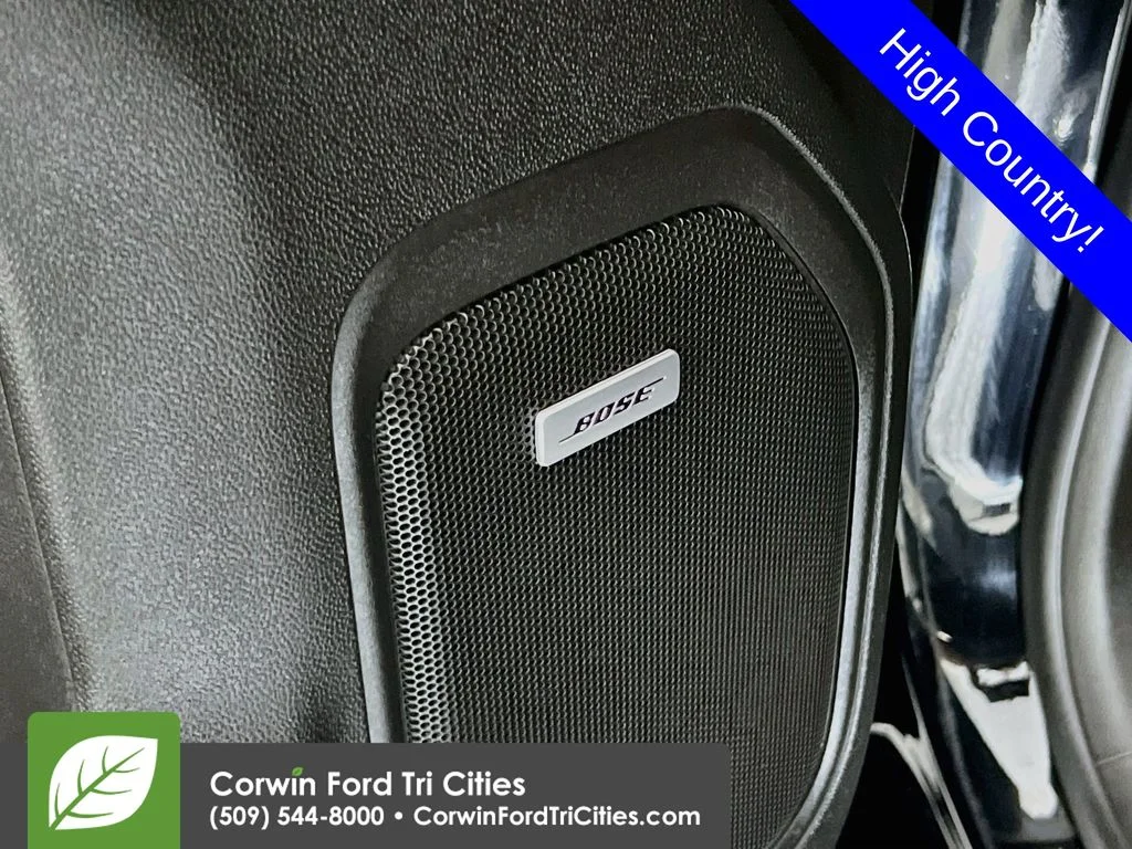 Used 2022 Black Chevrolet High Country image 13