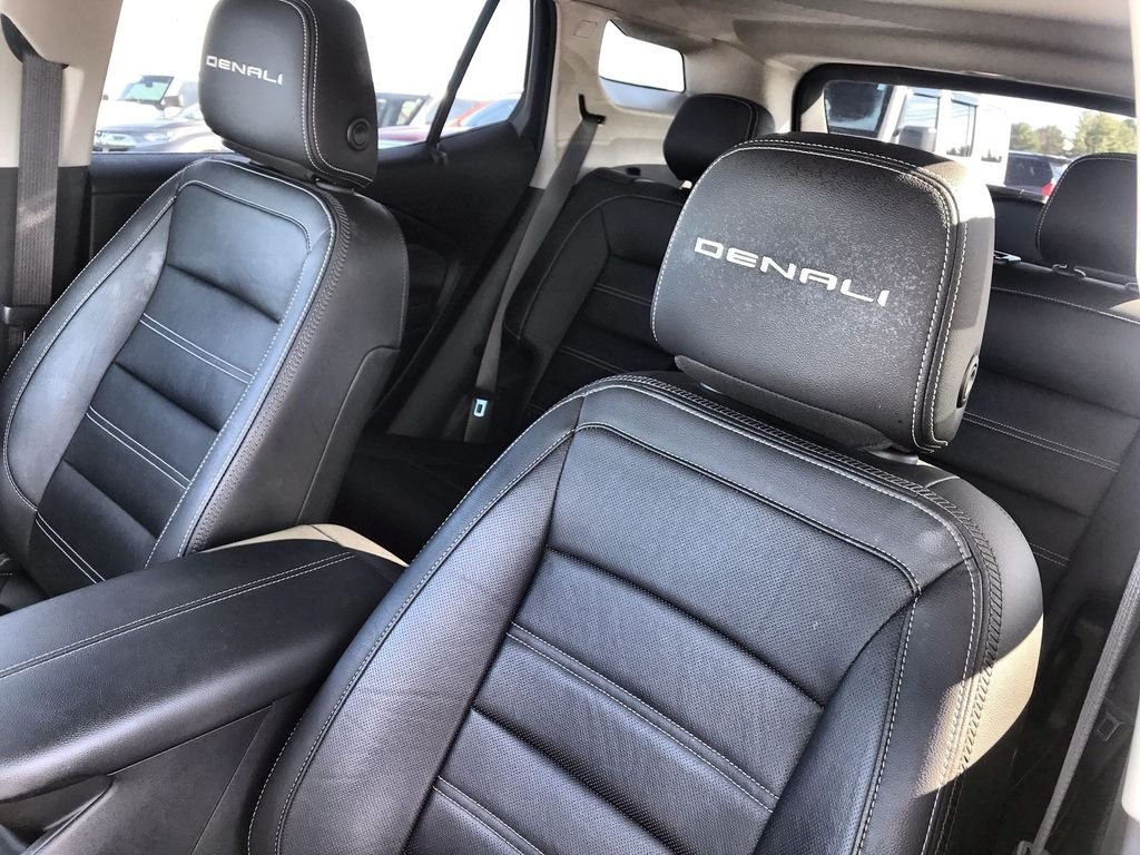 Used 2023 Silver GMC Denali image 11