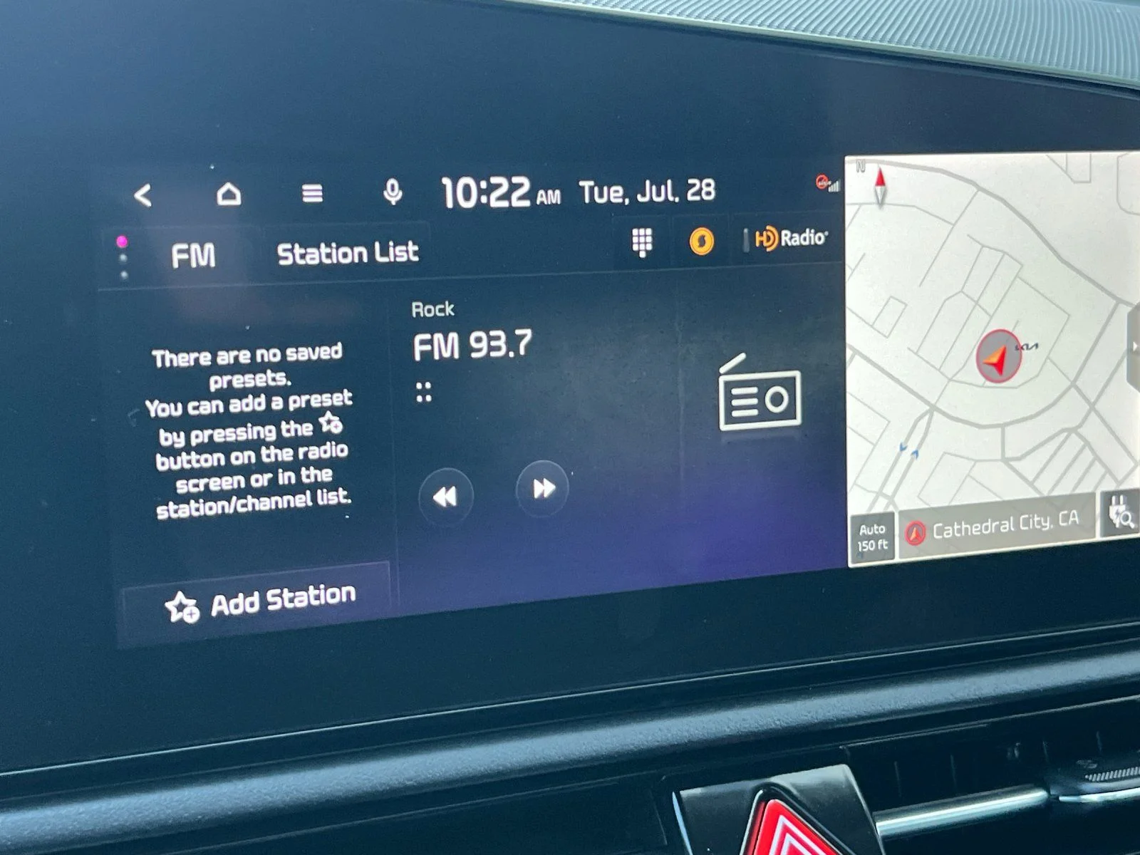 Certified Used 2023 White Kia Wave image 17