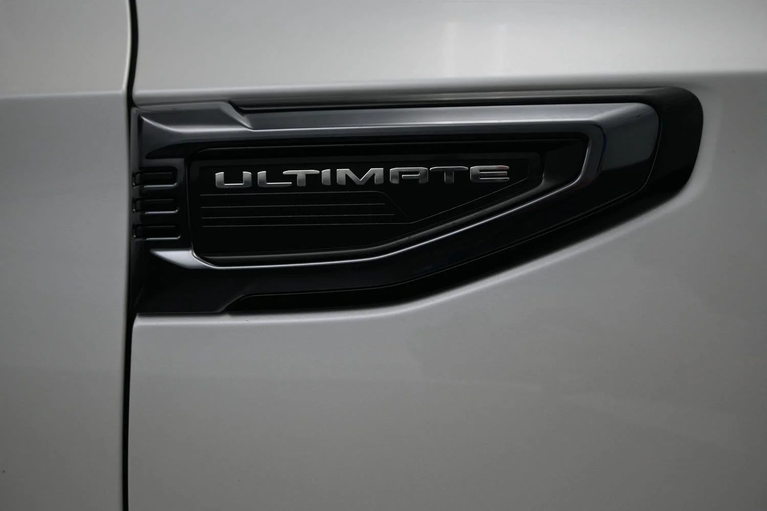2025 GMC Yukon Denali Ultimate - Photo 6