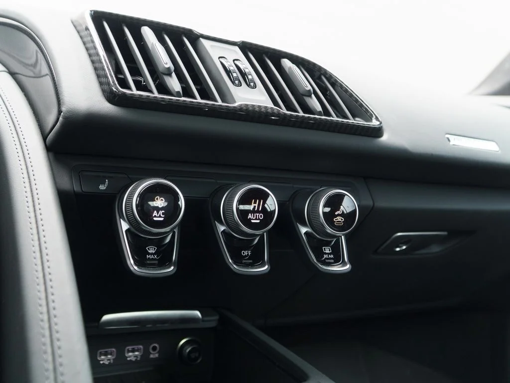 Used 2020  Audi V10 performance image 23