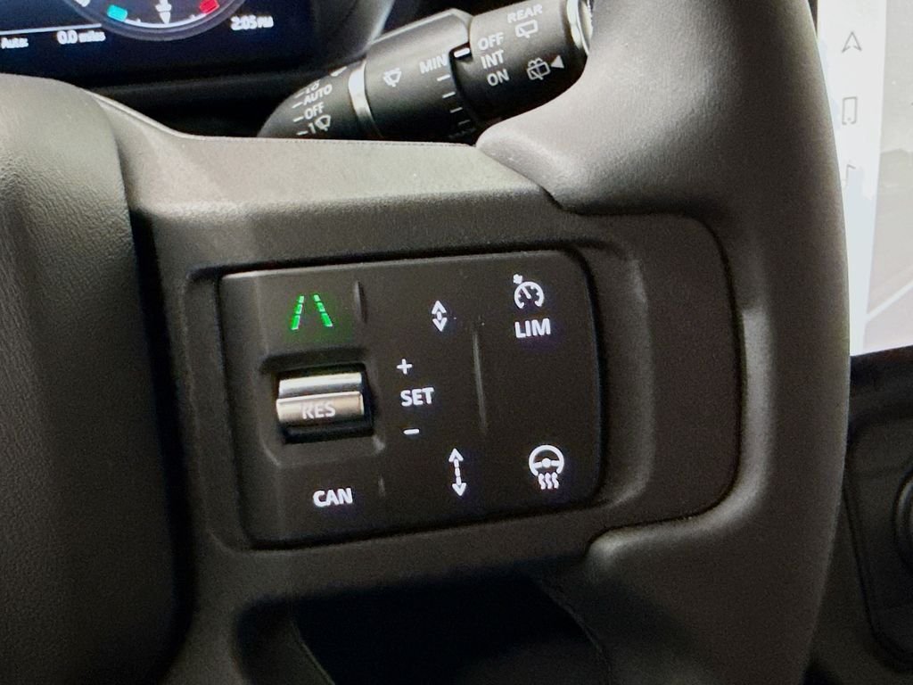 New 2026 Keswick Green Land Rover Trophy Edition Deep Sandglow image 13