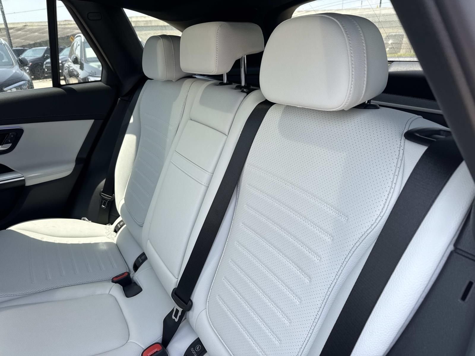 New 2026 Silver Mercedes-Benz GLC 300 image 7