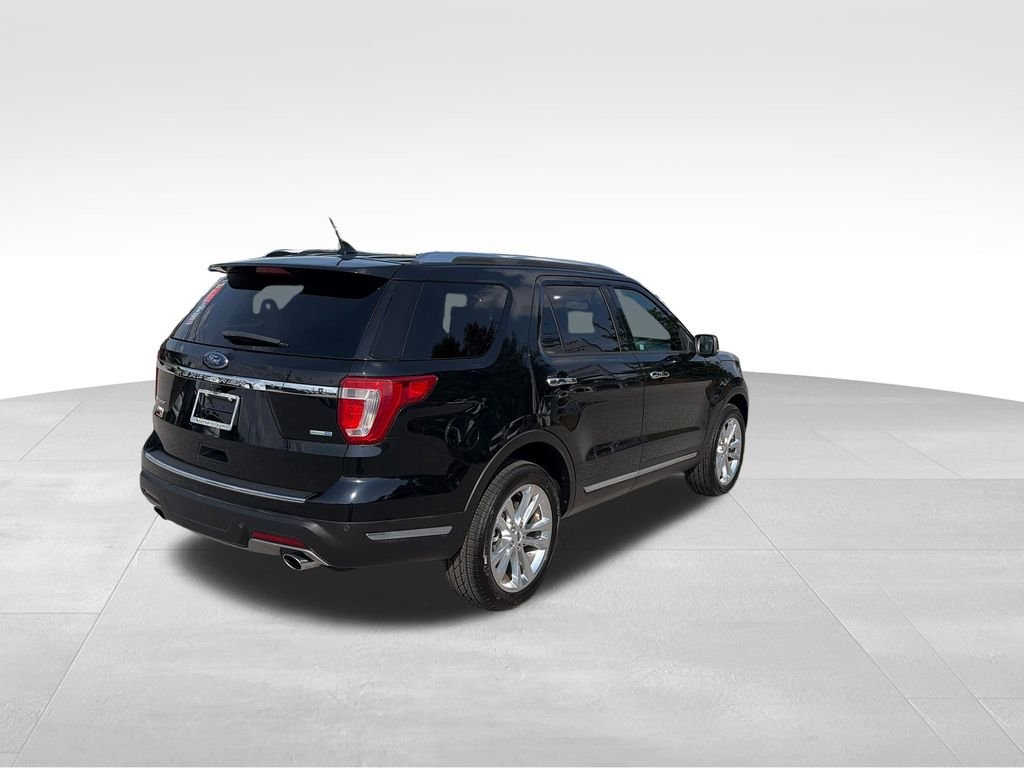 Used 2018 Black Ford Limited image 6