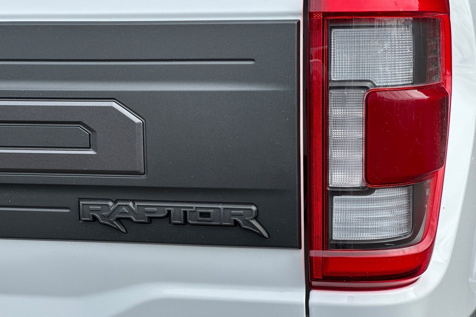 Used 2023 White Ford Raptor image 36