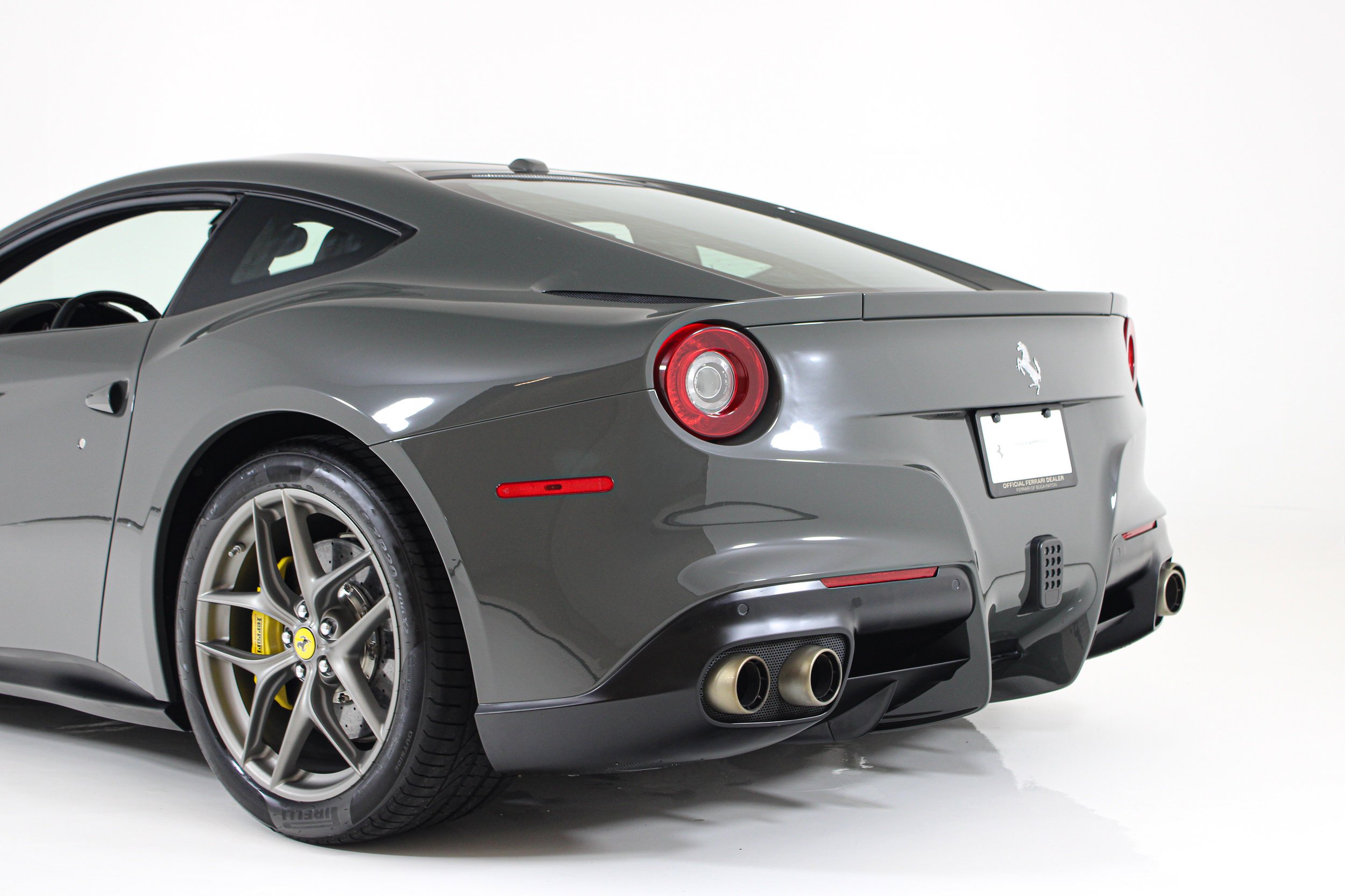 Used 2015 Grigio Scuro Ferrari  image 32