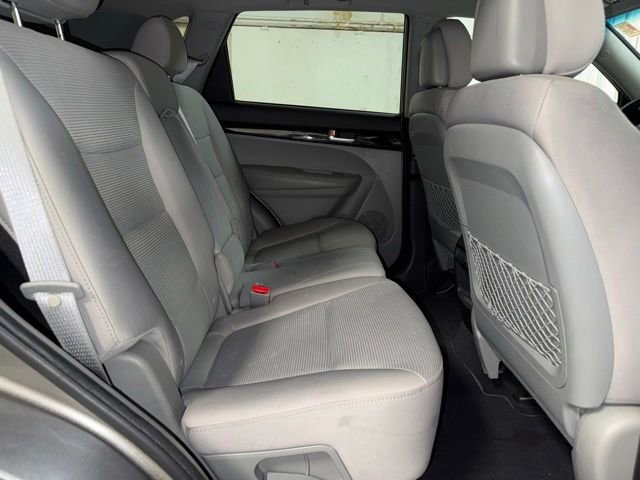 Used 2014 Silver Kia LX image 20