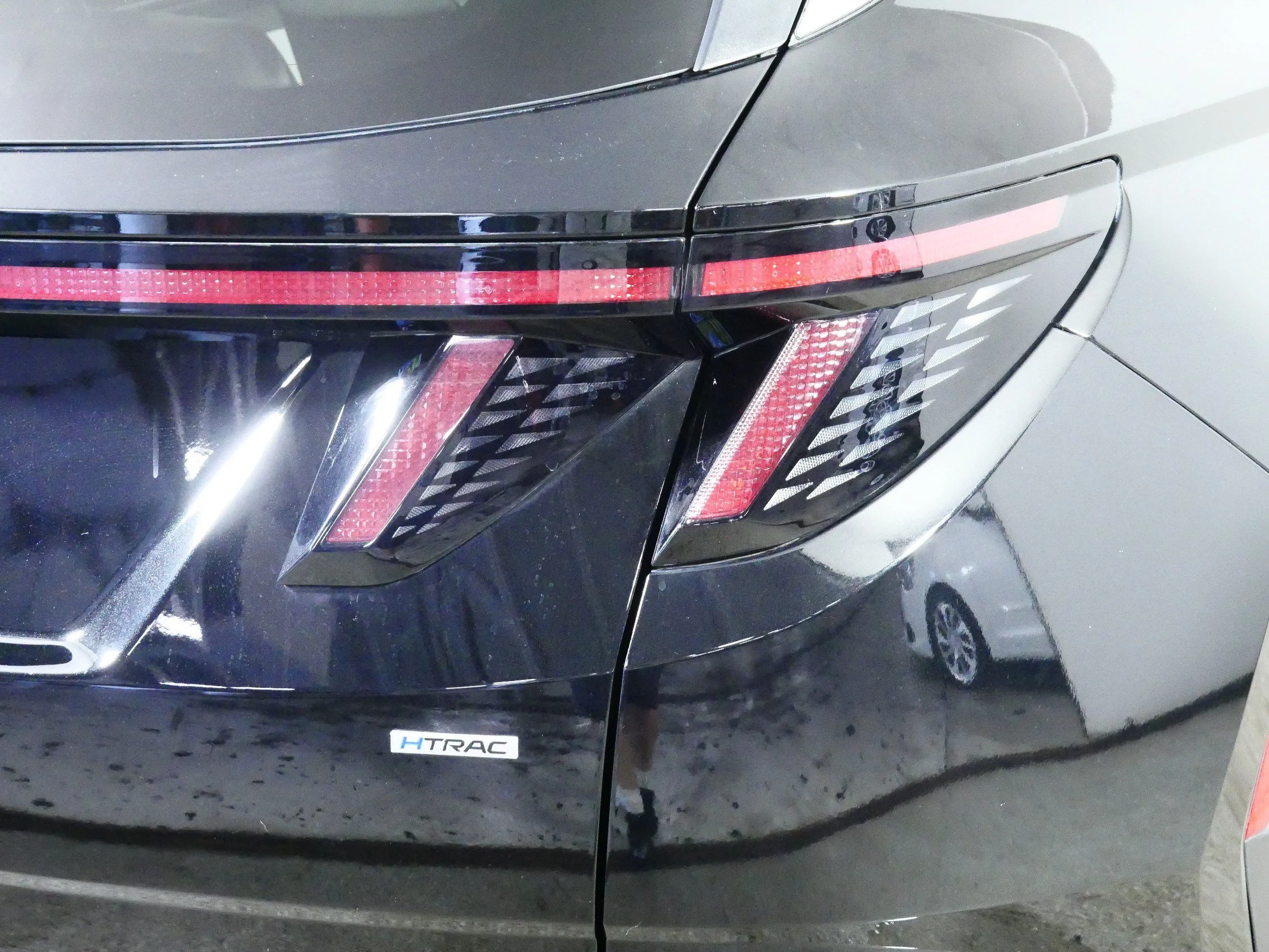 Used 2023 Phantom Black Hyundai SEL image 17