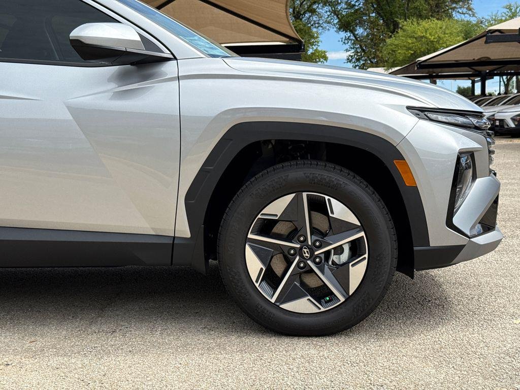 New 2026 Silver Hyundai SEL AWD image 5
