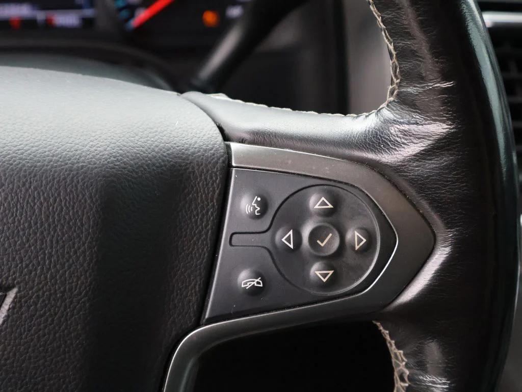 Used 2018 Gray Chevrolet LT image 34