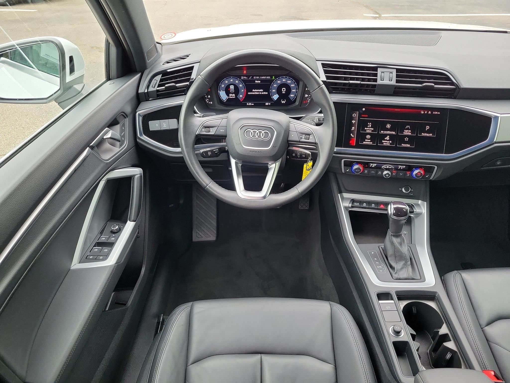 Used 2025 Blud Audi S line Premium image 25