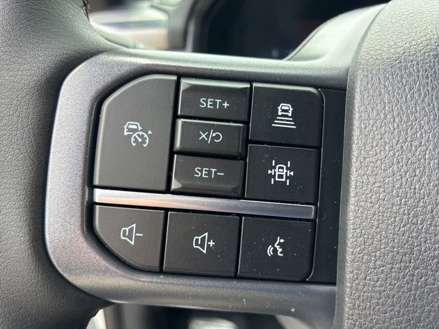 New 2026 Star White Metallic Tri-Coat Ford Lariat® image 34
