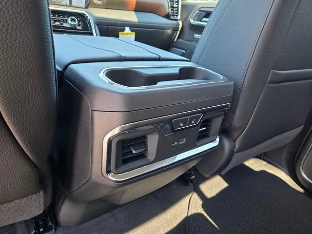 2026 GMC Sierra 1500 Denali - Photo 9
