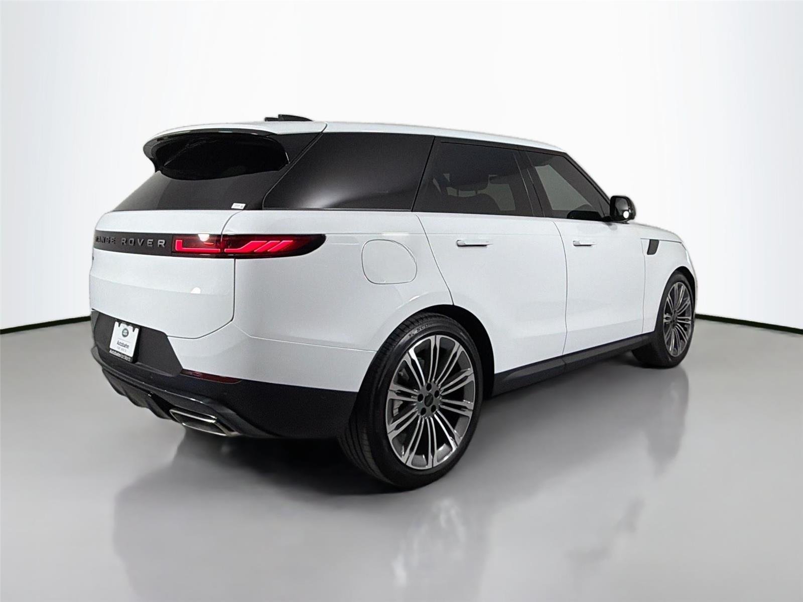 New 2026 Fuji White Land Rover SE P360 image 5
