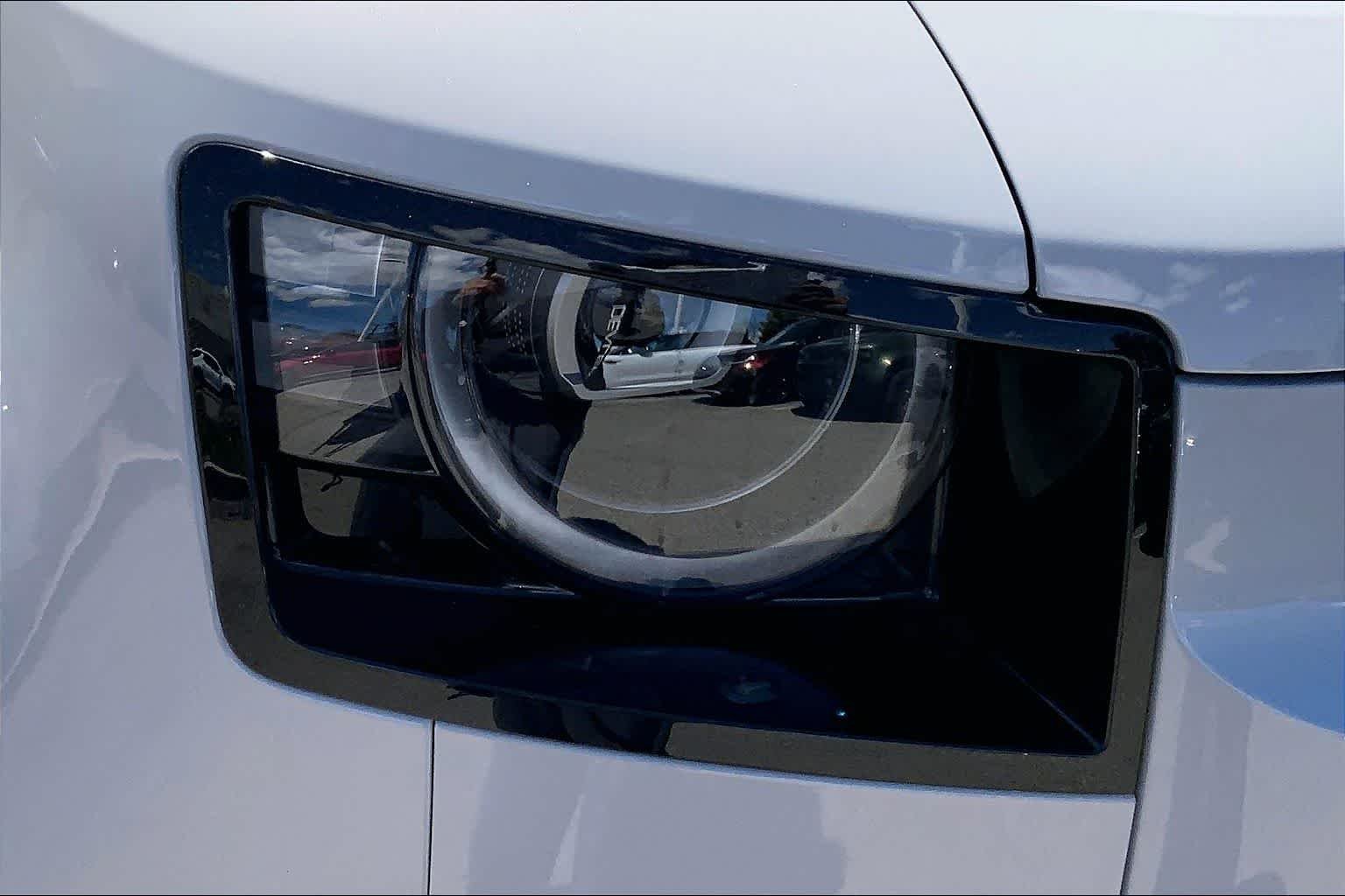 New 2026 Borasco Grey Land Rover X-Dynamic SE image 13