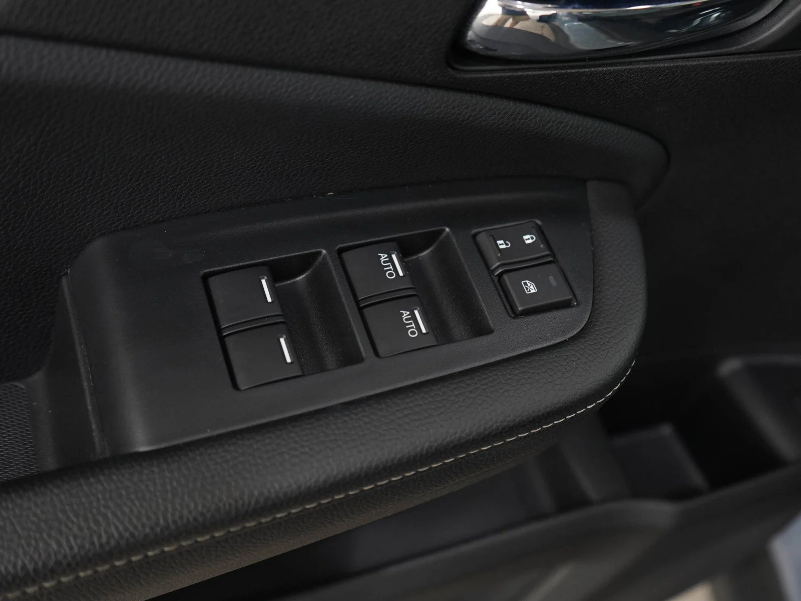 Used 2022 Sonic Gray Honda RTL-E image 18