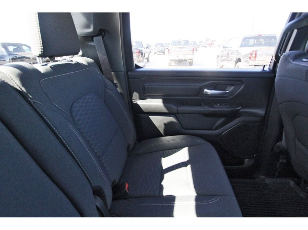 New 2026 Diamond Black Crystal Pearl-Coat Exterior Paint RAM Warlock image 11