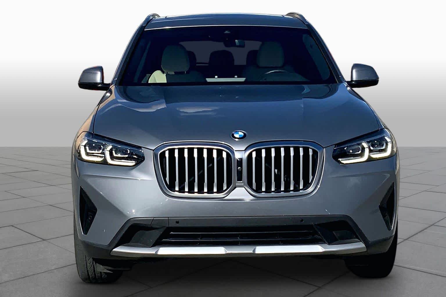 Used 2024 Skyscraper Grey Metallic BMW xDrive30i image 3