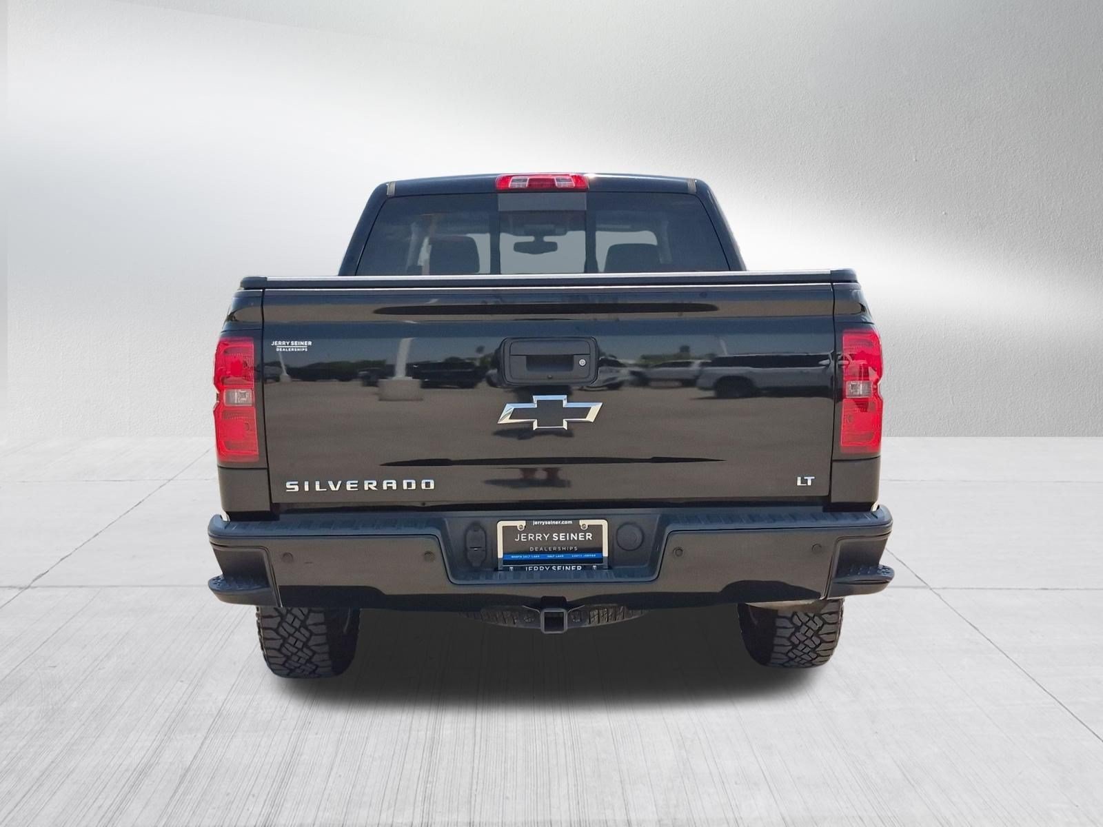 Used 2016 BLACK Chevrolet LT image 4