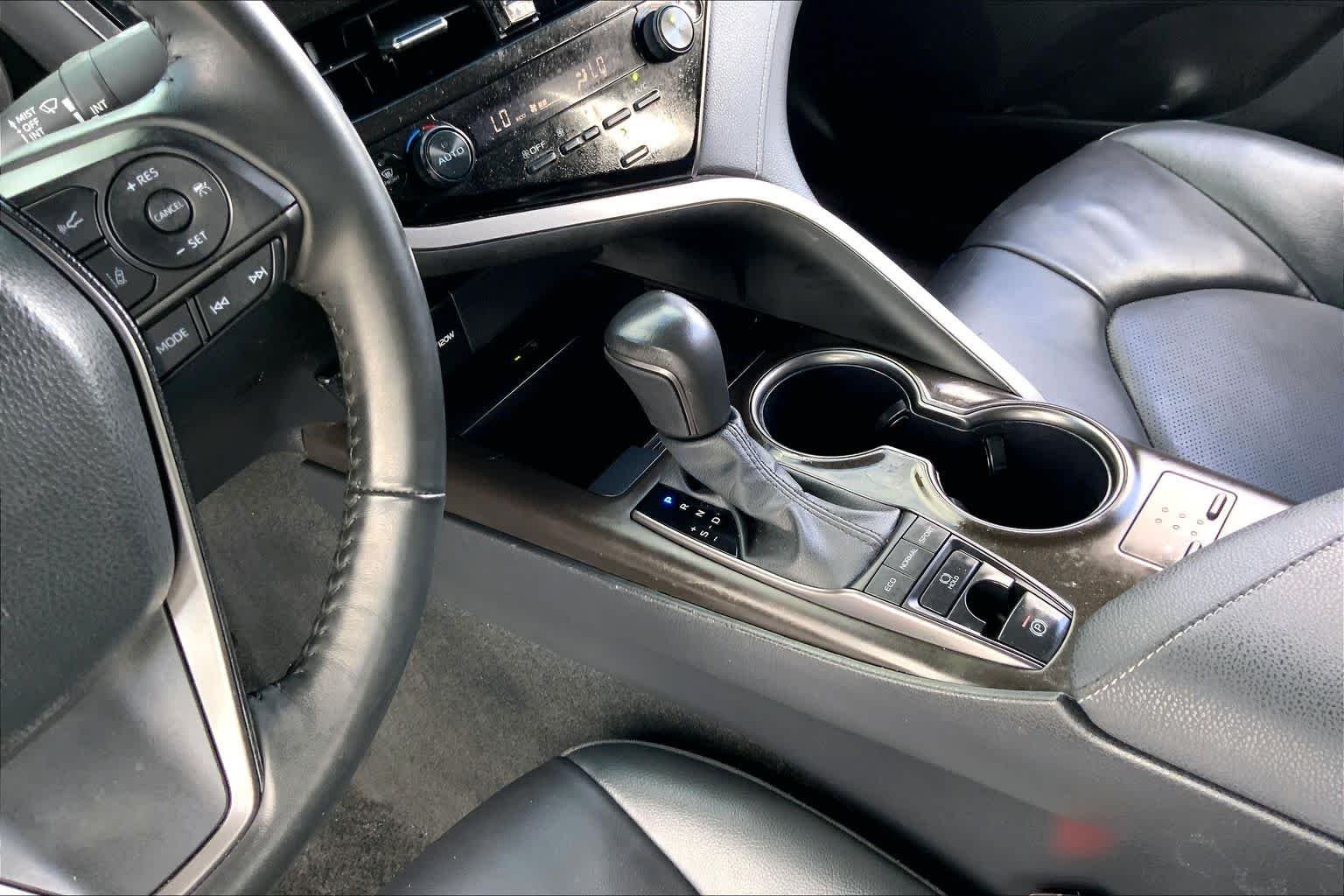Used 2024 Ice Edge Toyota XSE image 16