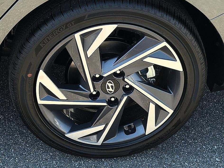 New 2026 Amazon Gray Hyundai Limited image 20