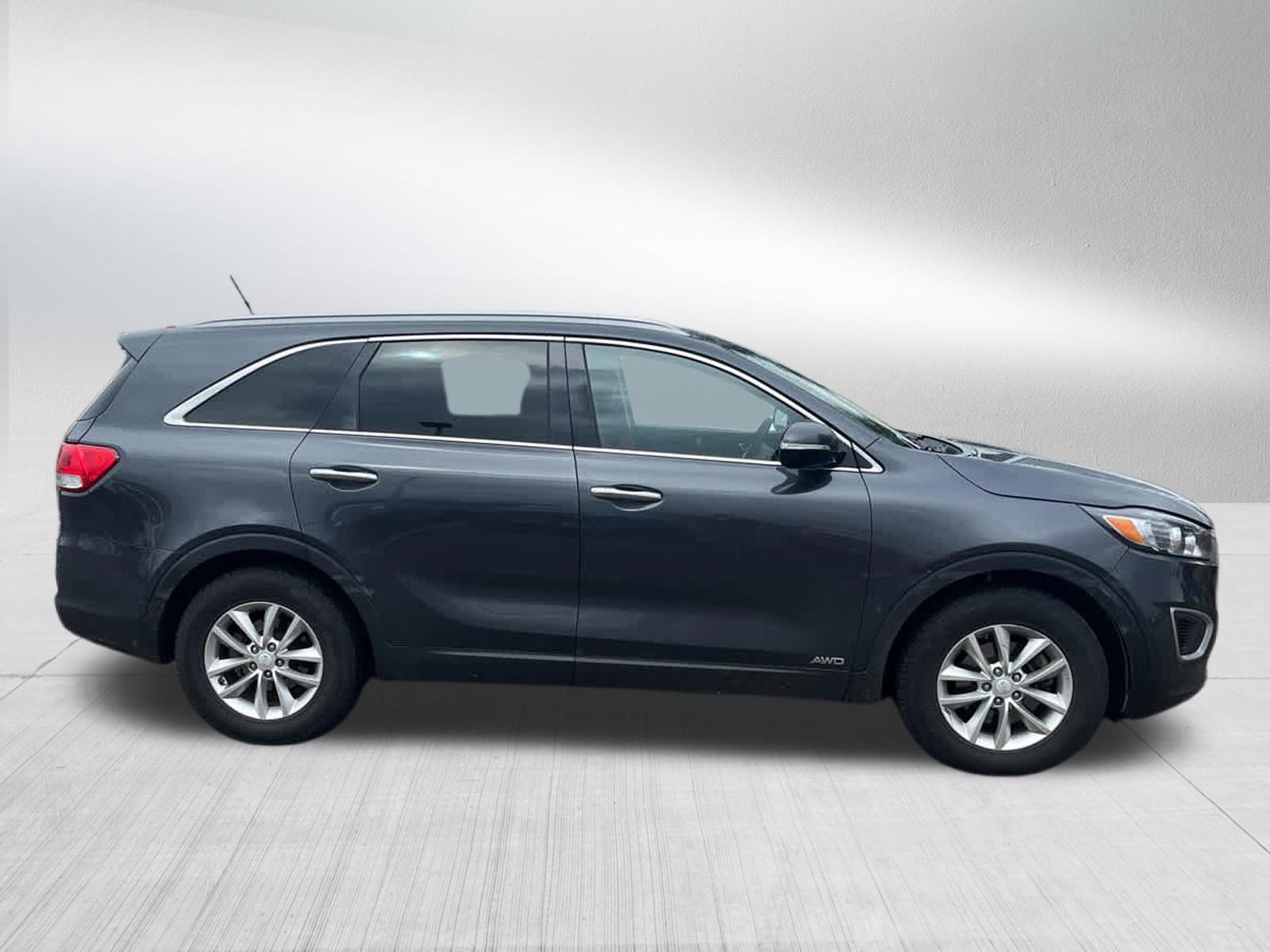 Used 2017 Kia Sorento LX with VIN 5XYPGDA36HG336218 for sale in Brooklyn Center, MN