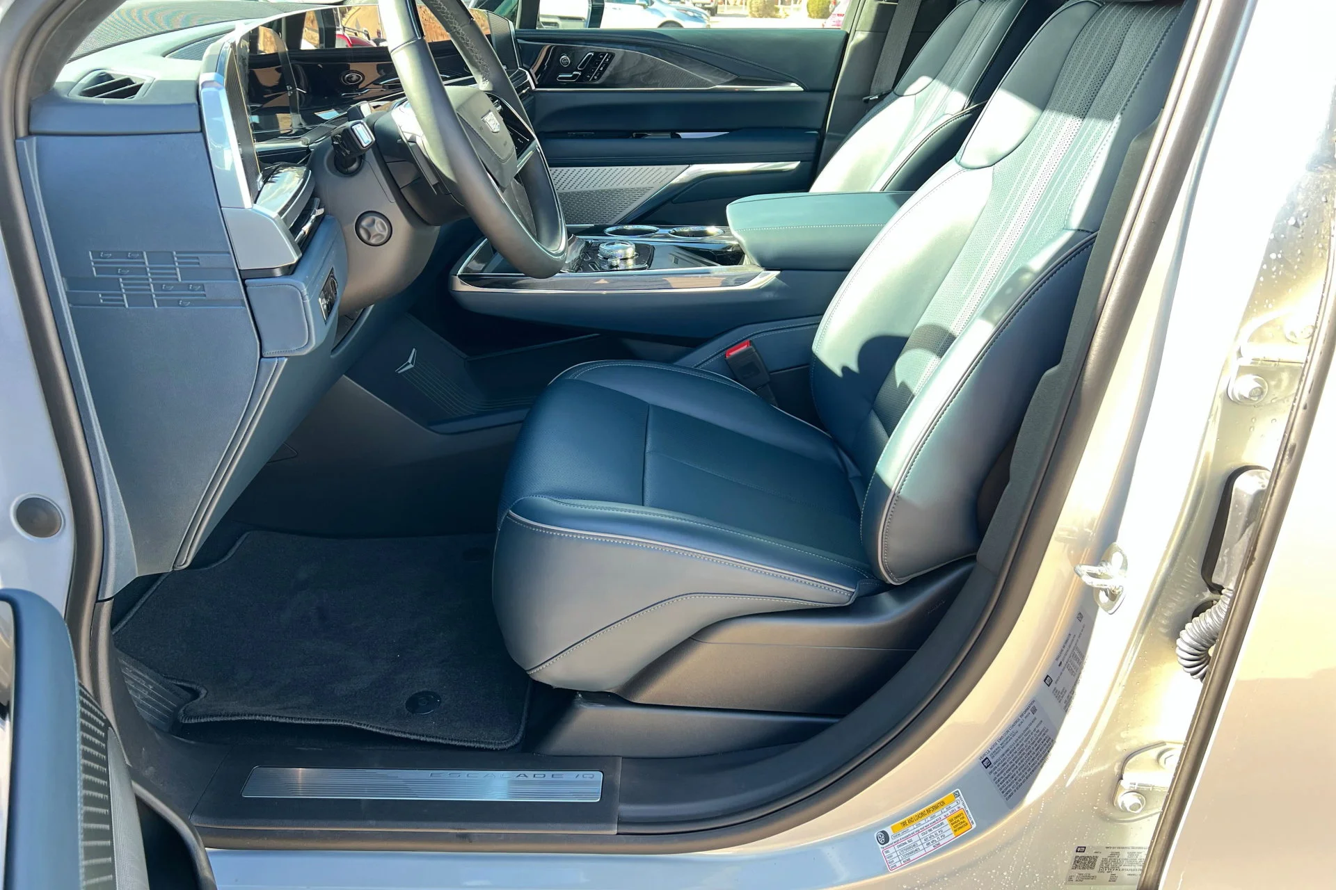2025 Cadillac Escalade IQ Sport 2 - Photo 17